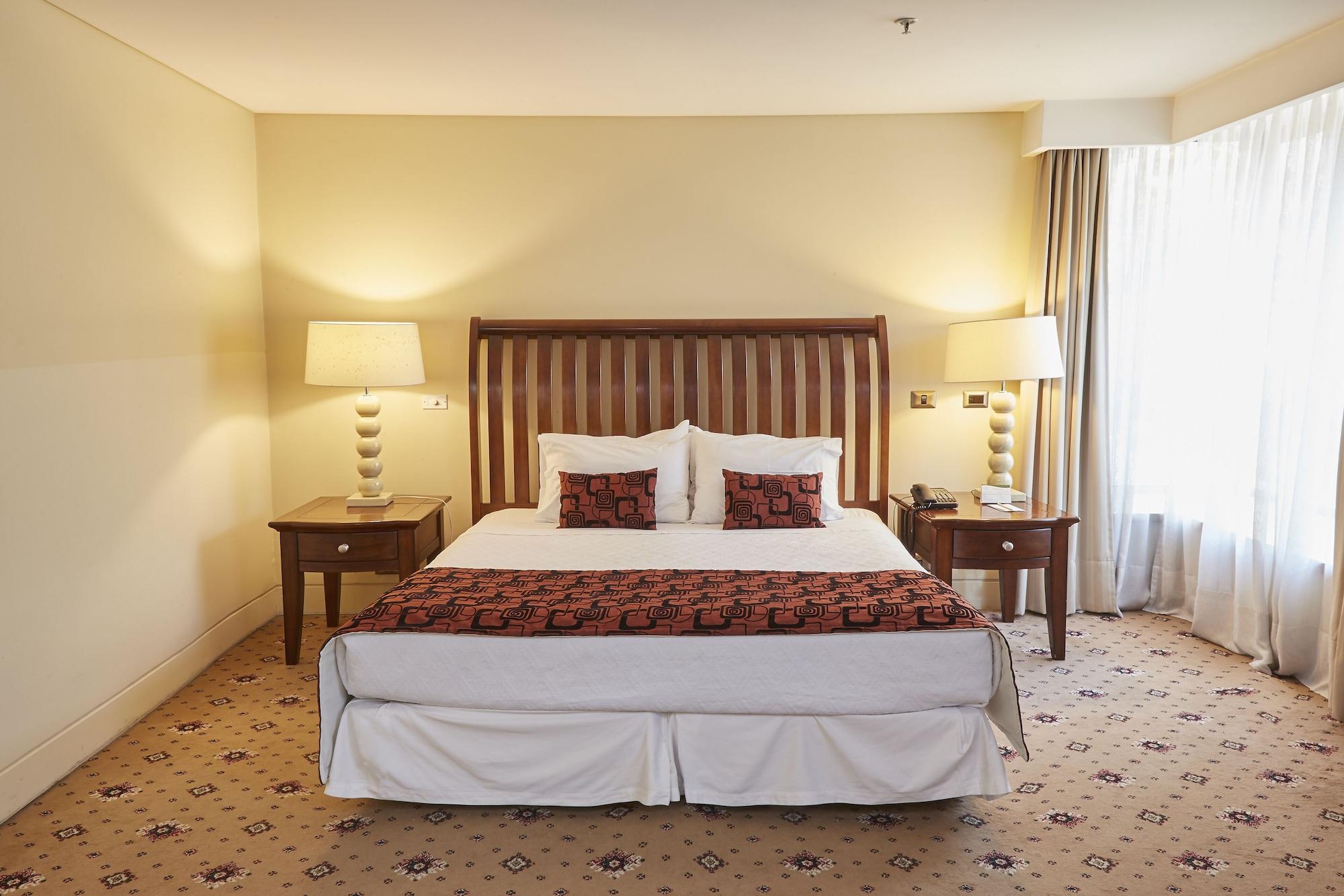 Hotel Torremayor Lyon Сантьяго Экстерьер фото