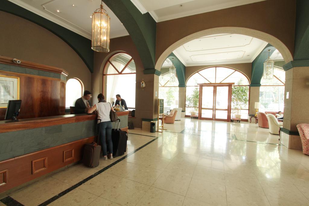 Hotel Torremayor Lyon Сантьяго Экстерьер фото