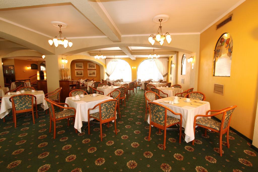 Hotel Torremayor Lyon Сантьяго Экстерьер фото
