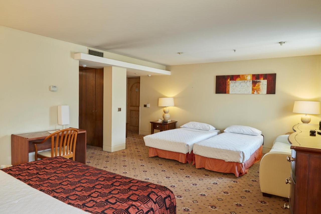 Hotel Torremayor Lyon Сантьяго Экстерьер фото